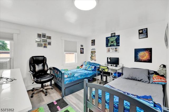 76 Holmes St, Belleville Twp., NJ 07109