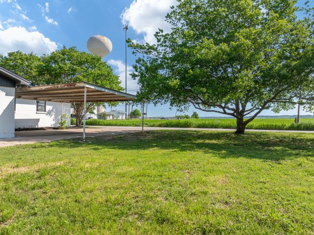 101 Circle Drive, Itasca, TX 76055