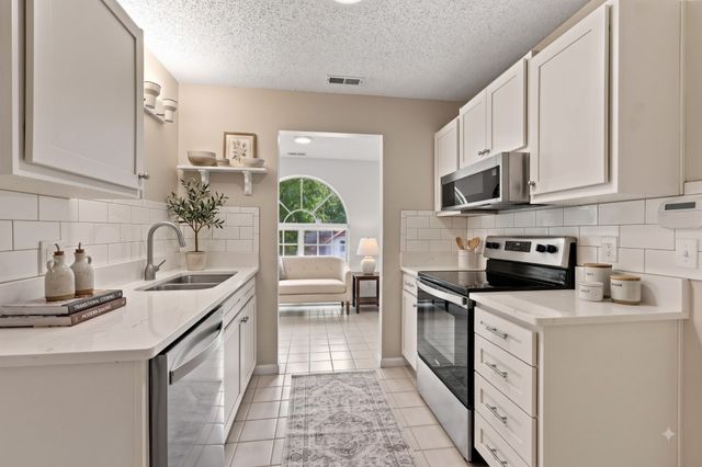 772 Dover Glen Dr, Antioch, TN 37013