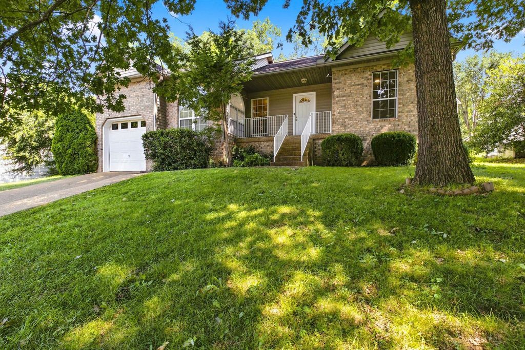 772 Dover Glen Dr, Antioch, TN 37013