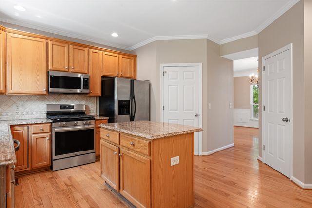 103 Masters Ct, Hendersonville, TN 37075