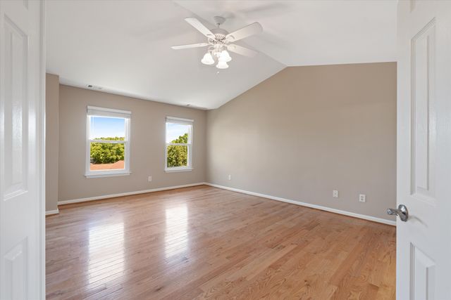 103 Masters Ct, Hendersonville, TN 37075