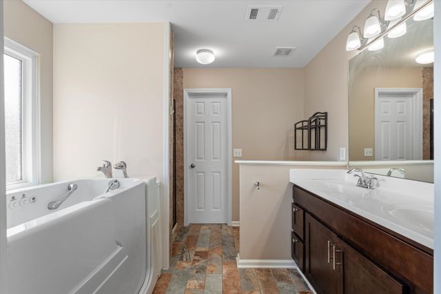 103 Masters Ct, Hendersonville, TN 37075