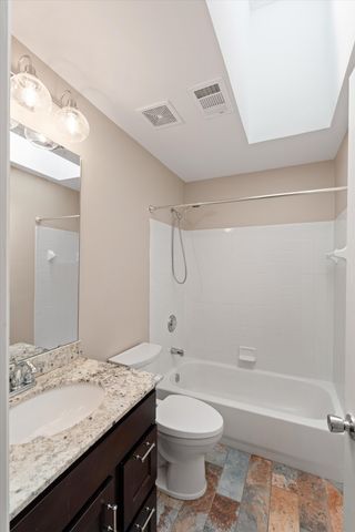 103 Masters Ct, Hendersonville, TN 37075