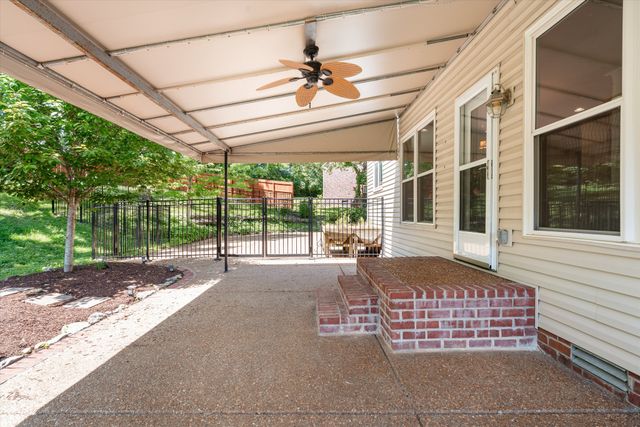 103 Masters Ct, Hendersonville, TN 37075