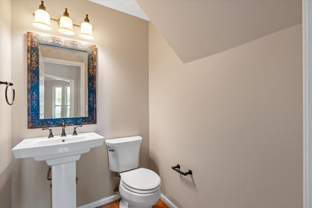 103 Masters Ct, Hendersonville, TN 37075