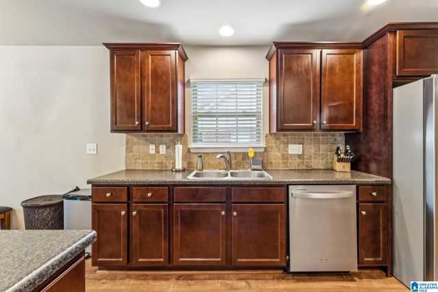 424 RIVER CREST DRIVE N, Helena, AL 35080