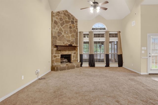 6132 Falls Lake Road, Fort Worth, TX 76179