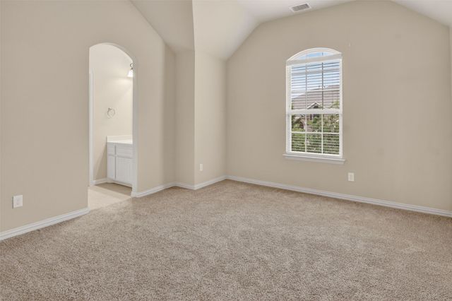 6132 Falls Lake Road, Fort Worth, TX 76179