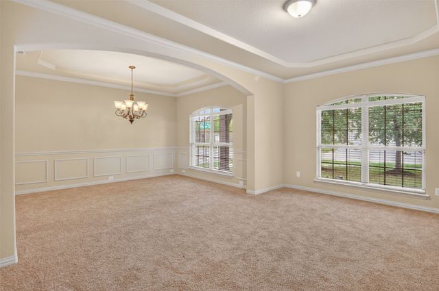 6132 Falls Lake Road, Fort Worth, TX 76179