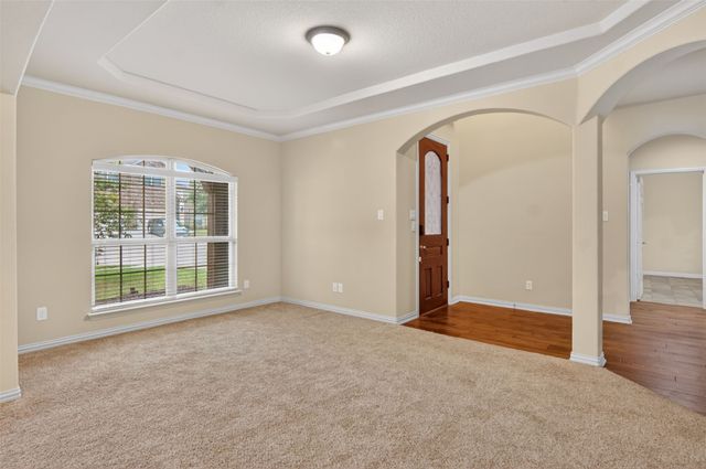 6132 Falls Lake Road, Fort Worth, TX 76179