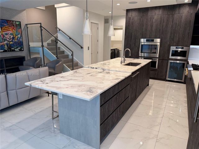 106 NE 16th Terrace 106, Fort Lauderdale, FL 33301