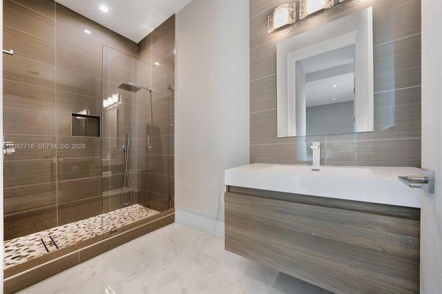 106 NE 16th Terrace 106, Fort Lauderdale, FL 33301