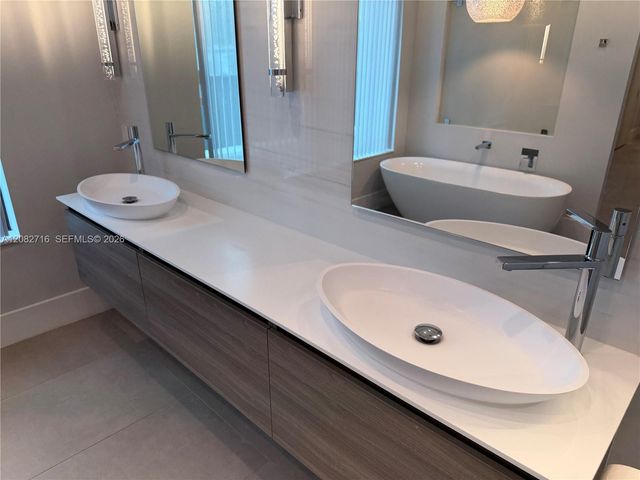 106 NE 16th Terrace 106, Fort Lauderdale, FL 33301
