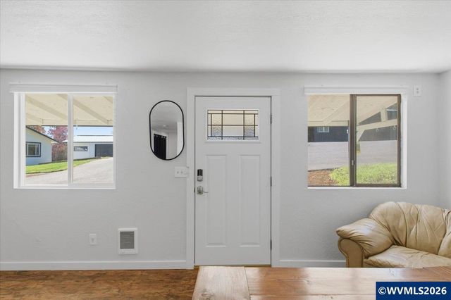 241 Kouns Dr NW, Albany, OR 97321