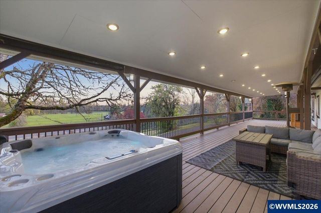 241 Kouns Dr NW, Albany, OR 97321