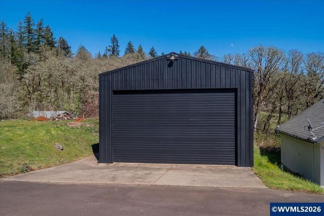 241 Kouns Dr NW, Albany, OR 97321