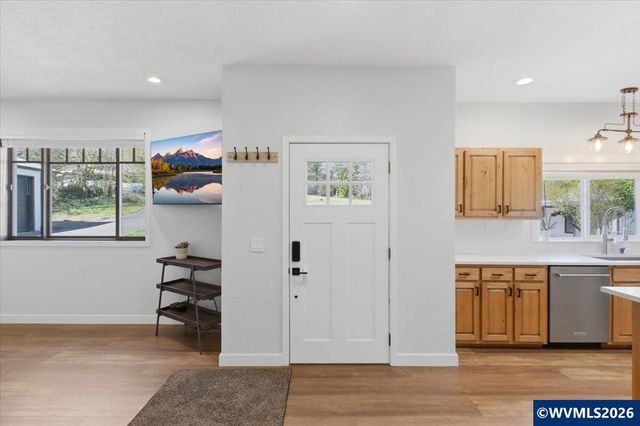 241 Kouns Dr NW, Albany, OR 97321