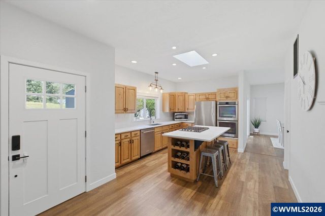 241 Kouns Dr NW, Albany, OR 97321