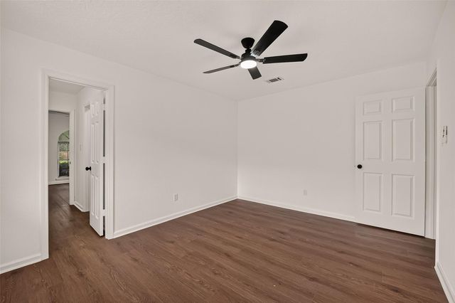 16303 Townes Road, Friendswood, TX 77546