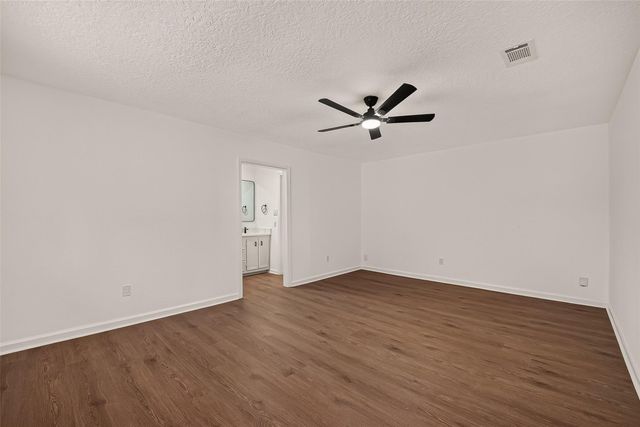 16303 Townes Road, Friendswood, TX 77546