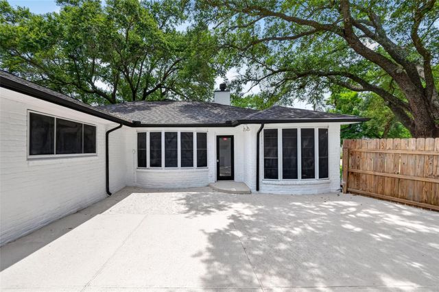 16303 Townes Road, Friendswood, TX 77546