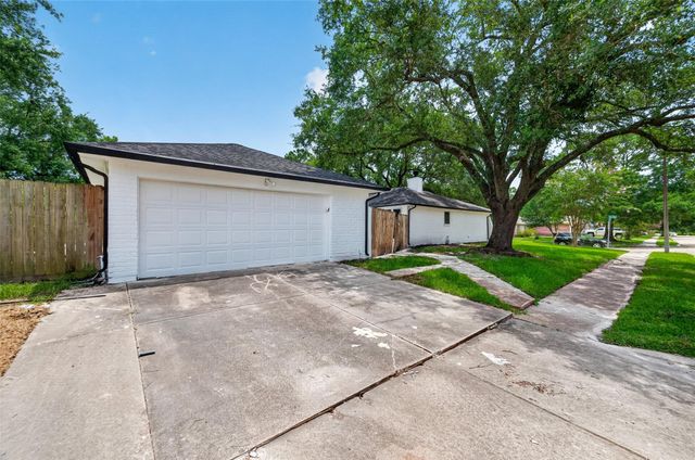 16303 Townes Road, Friendswood, TX 77546