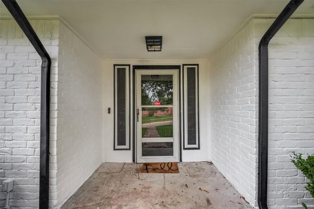 16303 Townes Road, Friendswood, TX 77546