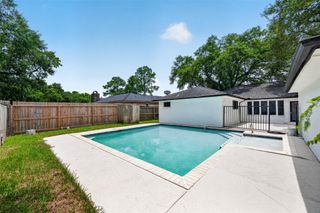 16303 Townes Road, Friendswood, TX 77546
