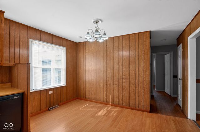 802 Chapel Hill Road, Indianapolis, IN 46214