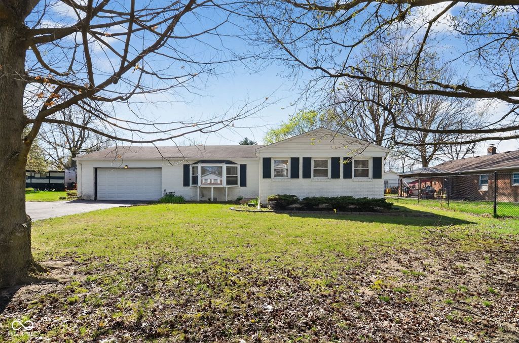 802 Chapel Hill Road, Indianapolis, IN 46214