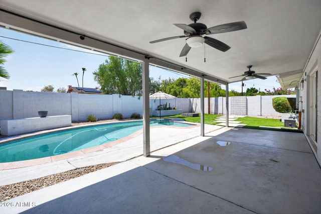 8449 E JACKRABBIT Road, Scottsdale, AZ 85250