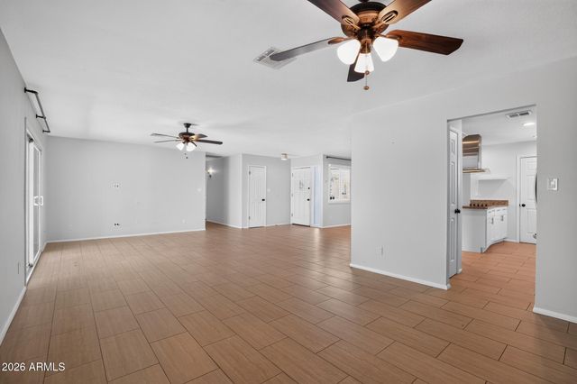 8449 E JACKRABBIT Road, Scottsdale, AZ 85250