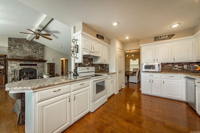 252 Lakeside Drive, Fairfield Bay, AR 72088