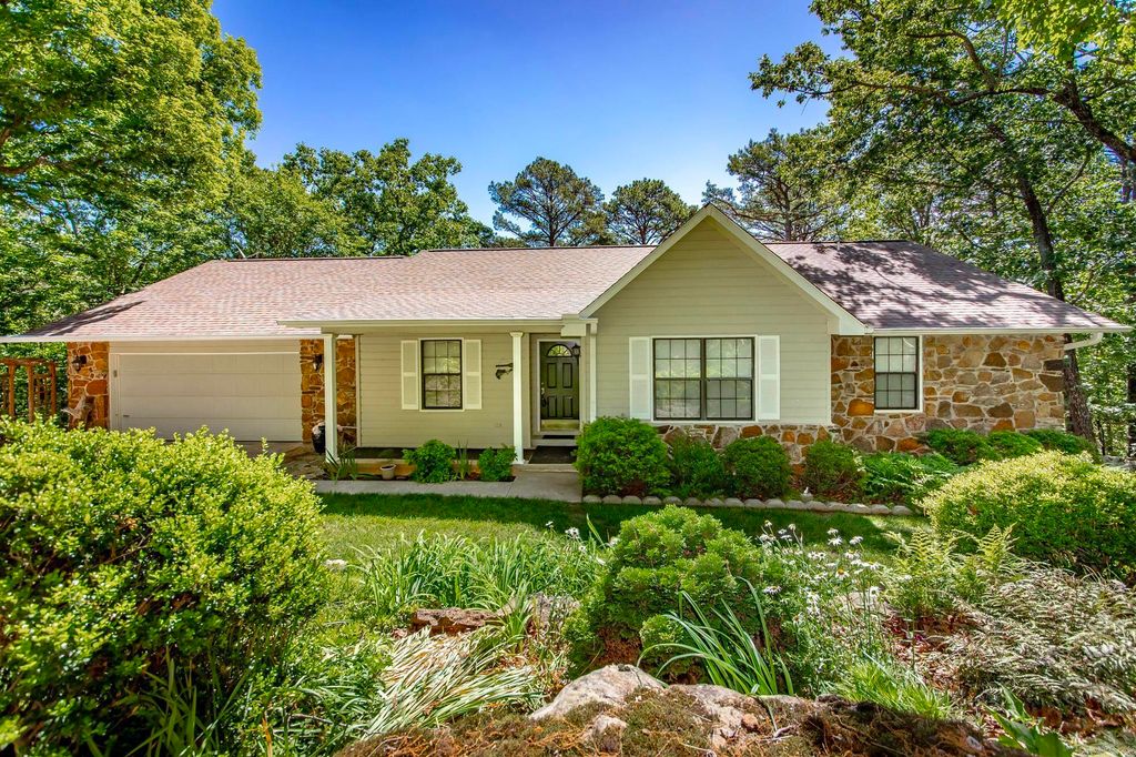 252 Lakeside Drive, Fairfield Bay, AR 72088