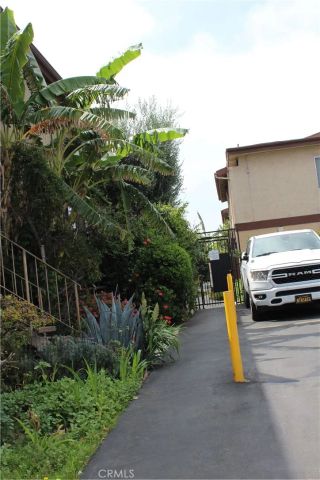7320 Lennox Street E10, Van Nuys, CA 91405