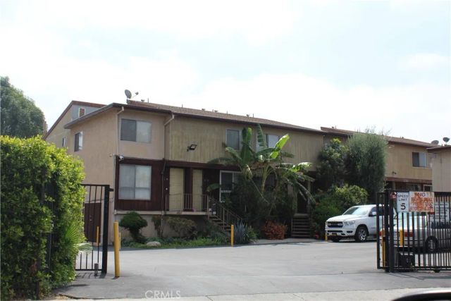 7320 Lennox Street E10, Van Nuys, CA 91405