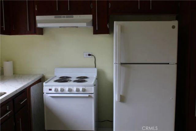 7320 Lennox Street E10, Van Nuys, CA 91405