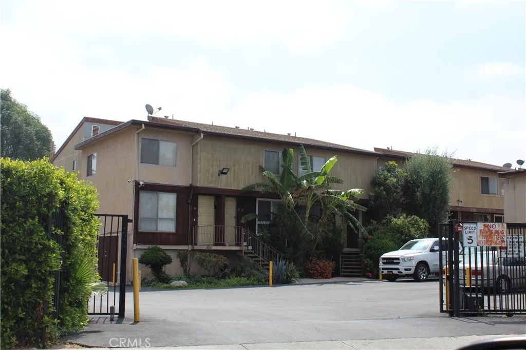 7320 Lennox Street E10, Van Nuys, CA 91405