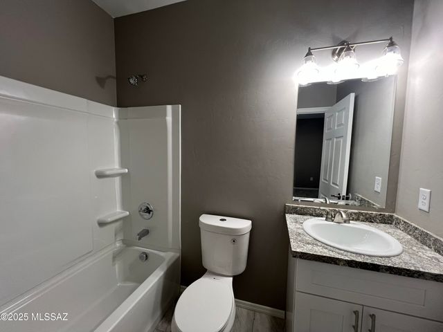 37 W Lester Street, Tucson, AZ 85705