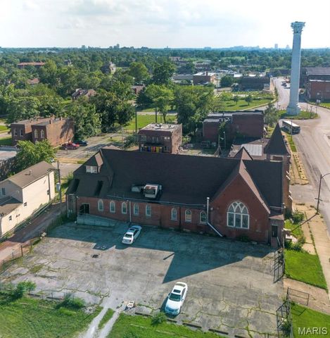 1524 E Grand Boulevard, St Louis, MO 63107