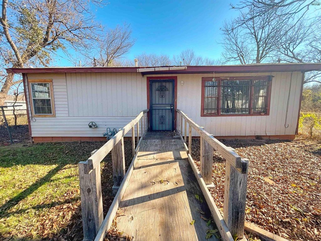 1505 SMITH STREET, Wichita Falls, TX 76301