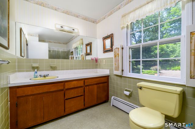 101 East Cross Road, Stamford, CT 06907