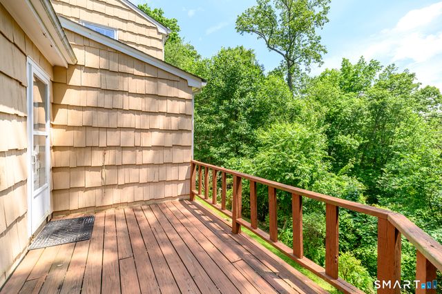 101 East Cross Road, Stamford, CT 06907