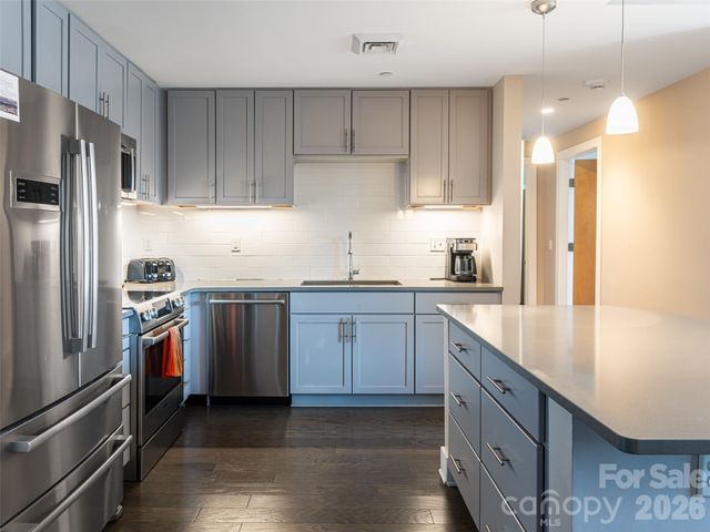 45 Asheland Avenue 306, Asheville, NC 28801