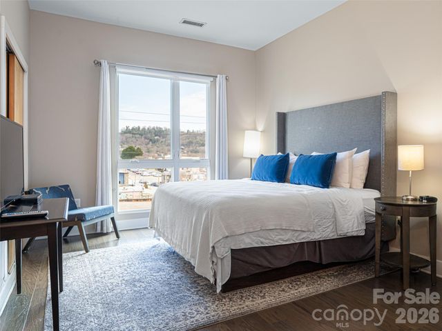 45 Asheland Avenue 306, Asheville, NC 28801