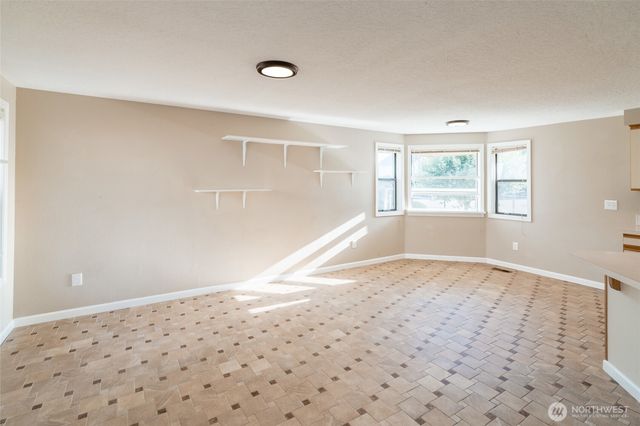 3705 NE 157th Avenue, Vancouver, WA 98682