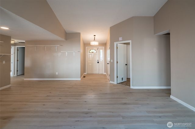 3705 NE 157th Avenue, Vancouver, WA 98682