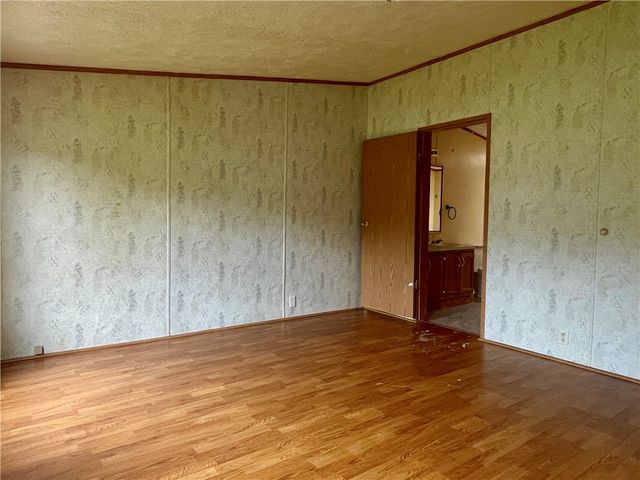 176 Wray Plan Rd, Manor Twp, PA 16201