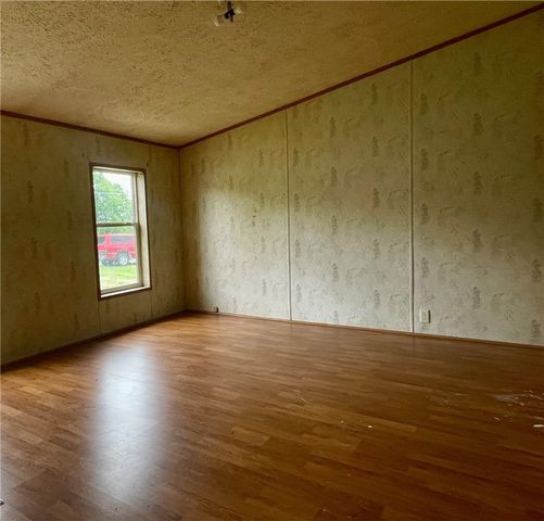 176 Wray Plan Rd, Manor Twp, PA 16201